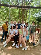 Lake Front Cottage & Restaurent