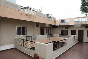 Goroomgo Kalash Ujjain