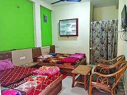 Goroomgo Kalash Ujjain