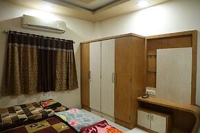 Goroomgo Kalash Ujjain