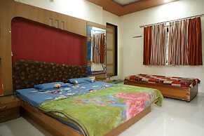 Goroomgo Kalash Ujjain