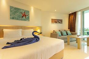 Sea View Beach Bar Beach Front c114