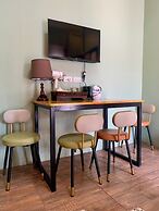 Mana An lake hill resort