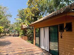 Mana An lake hill resort