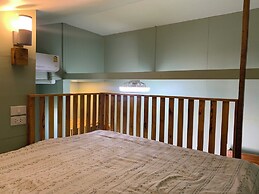 Mana An lake hill resort