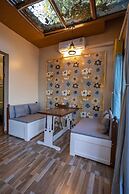 Mana An lake hill resort