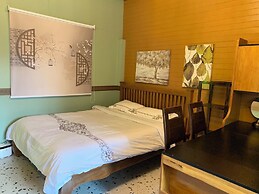 Mana An lake hill resort