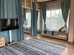 Mana An lake hill resort