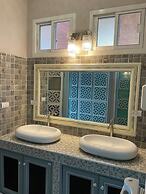 Mana An lake hill resort