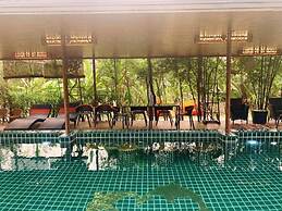 Mana An lake hill resort