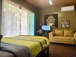 Mana An lake hill resort