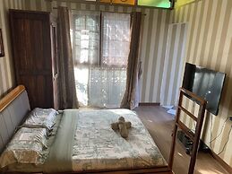 Mana An lake hill resort