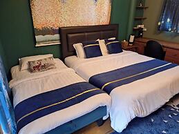 Mana An lake hill resort