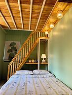 Mana An lake hill resort