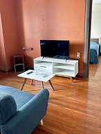 Elegant Apartment - Perfect Location Between the Coast and the City Ce