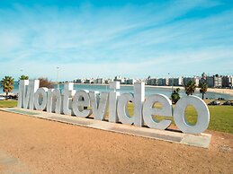 Elegant Apartment - Perfect Location Between the Coast and the City Ce