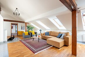 Stylish apartment with terrace in center Prague