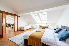 Stylish apartment with terrace in center Prague