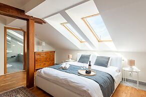 Stylish apartment with terrace in center Prague