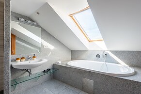 Stylish apartment with terrace in center Prague