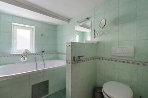 Stylish apartment with terrace in center Prague