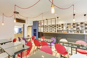 Kyriad PARIS 12 Nation