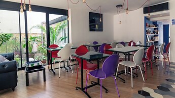 Kyriad PARIS 12 Nation