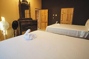 Indigo Beach Villa - Black River