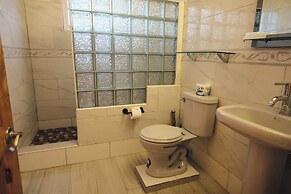 Indigo Beach Villa - Black River