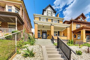 Dog-friendly Pittsburgh Home, 3 Mi to Downtown!