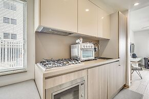 Cozy Miami Beach Apartment < 1 Mi to Ocean!