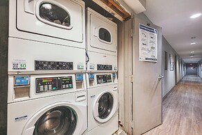 Cozy Miami Beach Apartment < 1 Mi to Ocean!