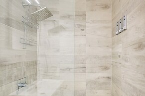 Cozy Miami Beach Apartment < 1 Mi to Ocean!