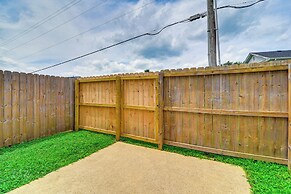 Inviting Bowling Green Escape w/ Smart Tvs!