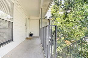 Biloxi Condo w/ Community Pool ~ Half-mi to Beach!