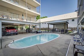Biloxi Condo w/ Community Pool ~ Half-mi to Beach!
