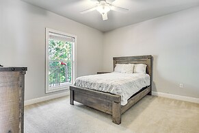 Biloxi Condo w/ Community Pool ~ Half-mi to Beach!