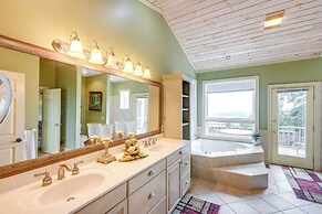 Stunning Hiawassee Hideaway w/ Impeccable Views!
