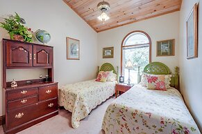 Stunning Hiawassee Hideaway w/ Impeccable Views!