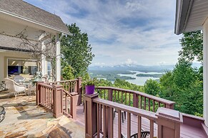 Stunning Hiawassee Hideaway w/ Impeccable Views!