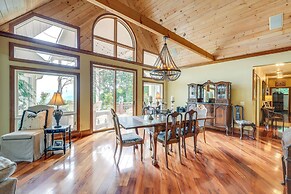 Stunning Hiawassee Hideaway w/ Impeccable Views!