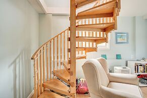 Rockport Cottage w/ Patio - Steps to Beach!