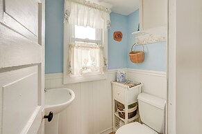 Rockport Cottage w/ Patio - Steps to Beach!
