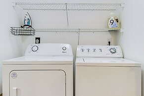 Park Village Home w/ Pond: 6 Mi to Downtown Cary