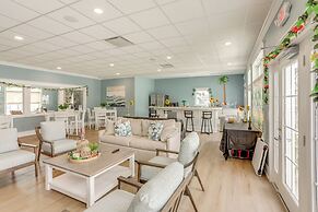 Lakeside Marblehead Home w/ Screened Patio!