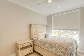 Lakeside Marblehead Home w/ Screened Patio!