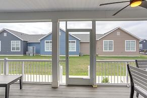 Lakeside Marblehead Home w/ Screened Patio!