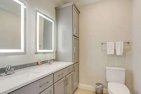 Lakeside Marblehead Home w/ Screened Patio!