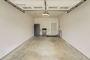 Lakeside Marblehead Home w/ Screened Patio!