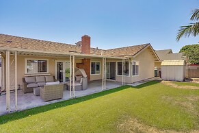 Huntington Beach Home: Fire Pit, Grill + More!